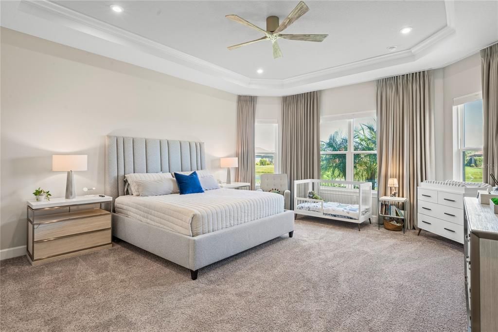 Activo con contrato: $950,000 (3 camas, 3 baños, 3090 Pies cuadrados)