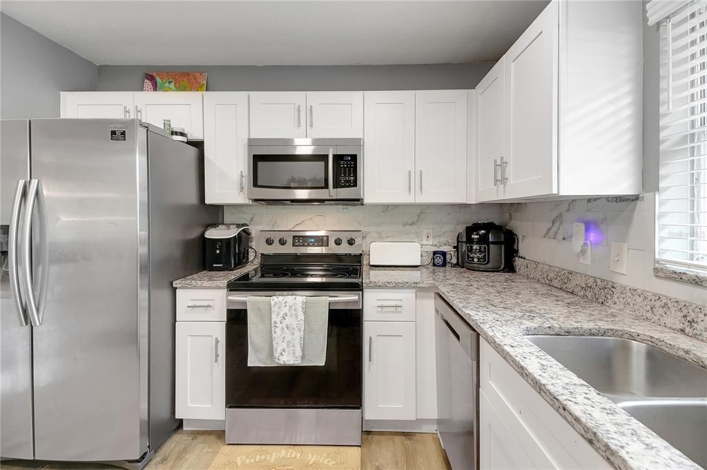 待售: $214,500 (3 贝兹, 2 浴室, 1092 平方英尺)