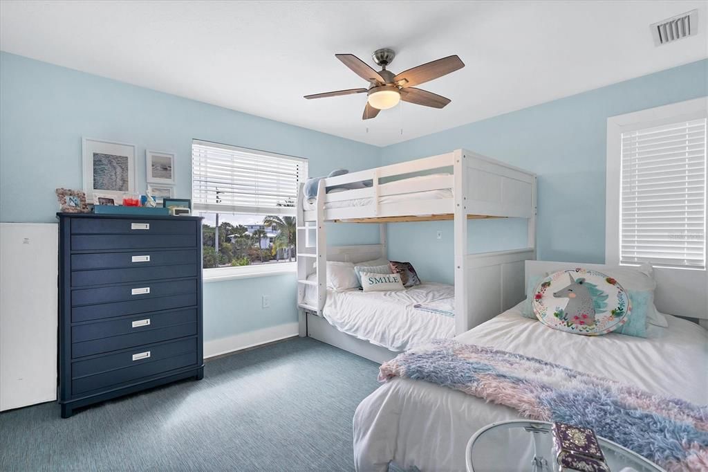 For Rent: $4,500 (2 beds, 2 baths, 1276 Square Feet)