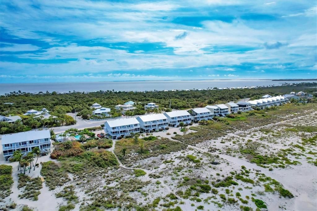 For Rent: $4,500 (2 beds, 2 baths, 1276 Square Feet)