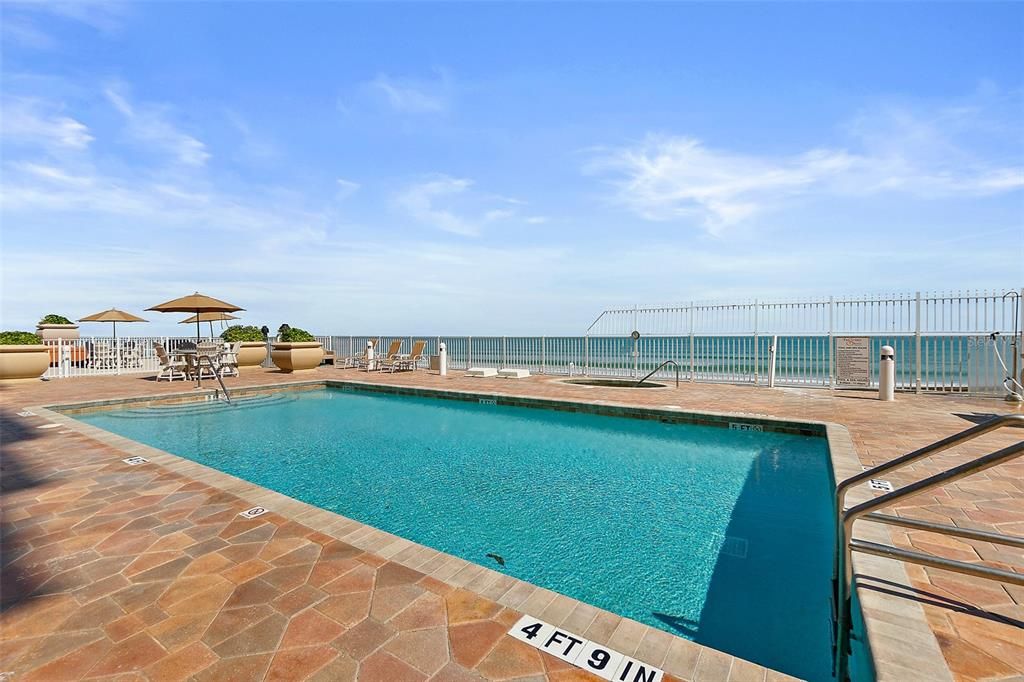 For Sale: $799,000 (3 beds, 3 baths, 2330 Square Feet)