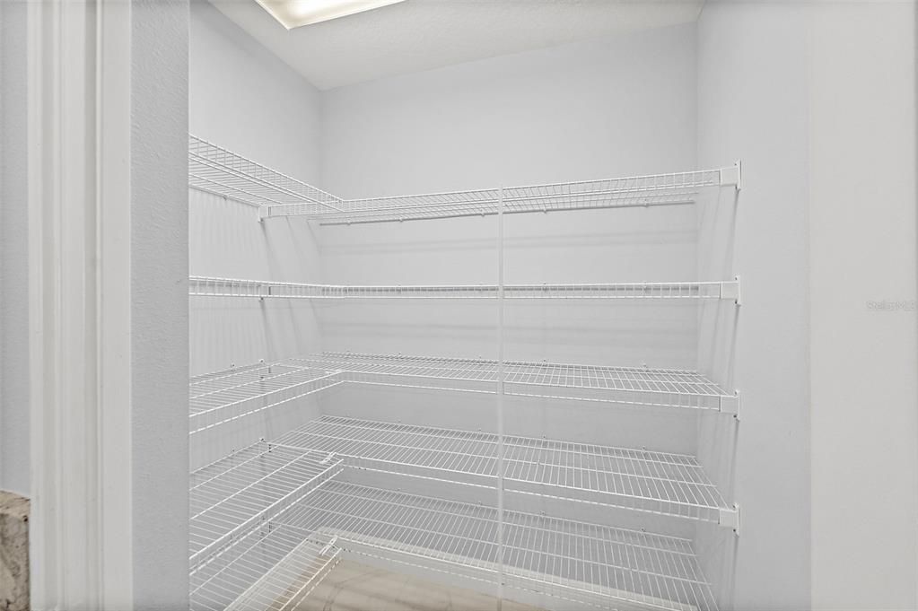 For Sale: $799,000 (3 beds, 3 baths, 2330 Square Feet)