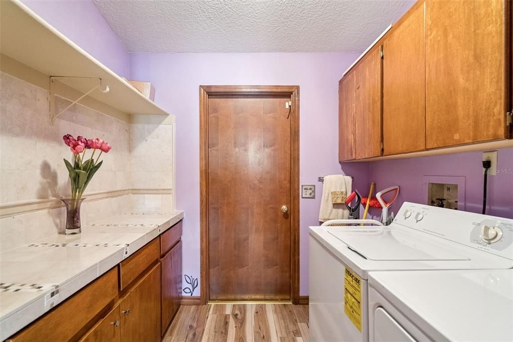 En Venta: $439,000 (3 camas, 2 baños, 1878 Pies cuadrados)