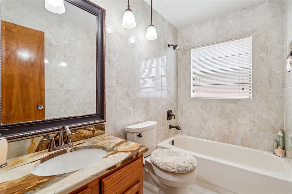 En Venta: $439,000 (3 camas, 2 baños, 1878 Pies cuadrados)