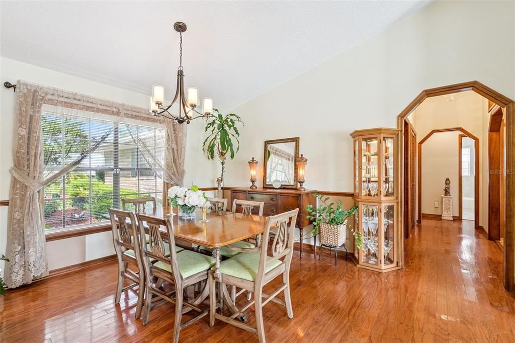 En Venta: $439,000 (3 camas, 2 baños, 1878 Pies cuadrados)