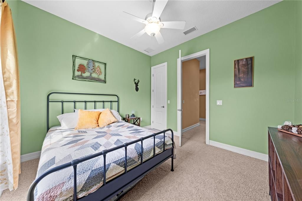 На продажу: $1,080,000 (4 спален, 3 ванн, 2597 Квадратных фут)