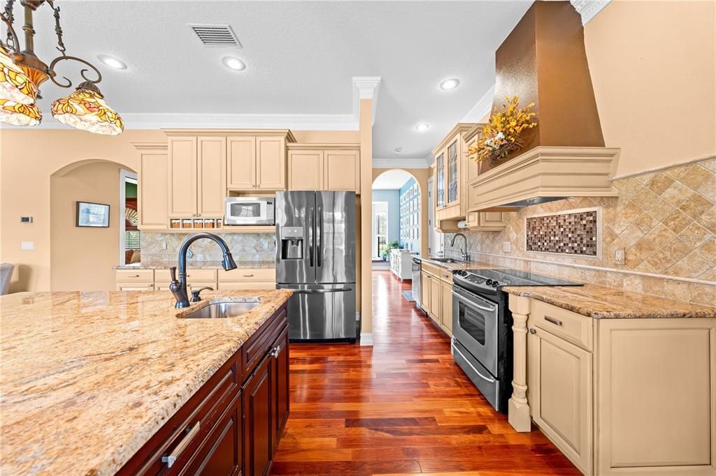 На продажу: $1,080,000 (4 спален, 3 ванн, 2597 Квадратных фут)