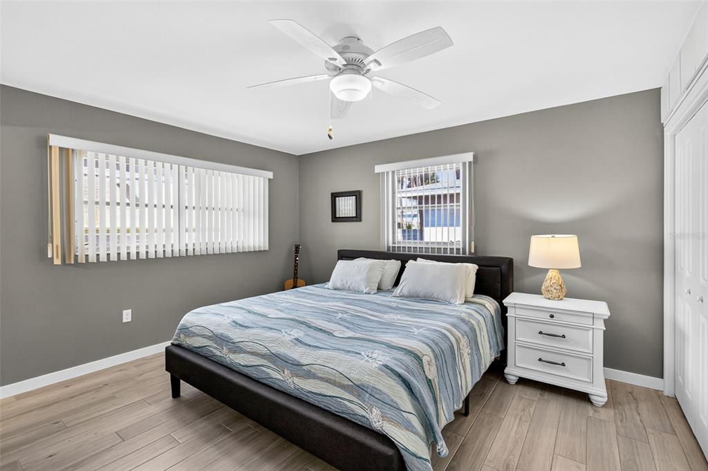 En Venta: $399,500 (2 camas, 2 baños, 1275 Pies cuadrados)