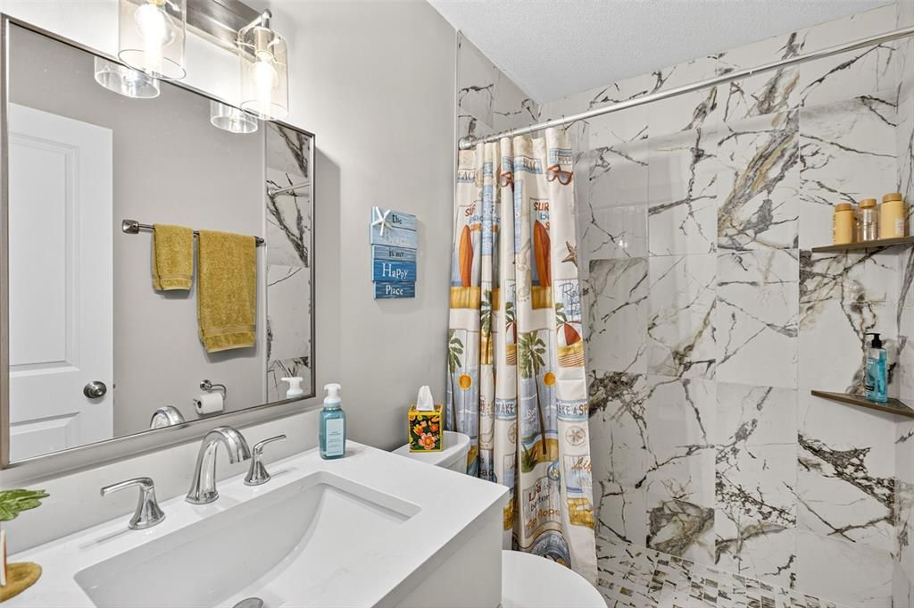 En Venta: $399,500 (2 camas, 2 baños, 1275 Pies cuadrados)