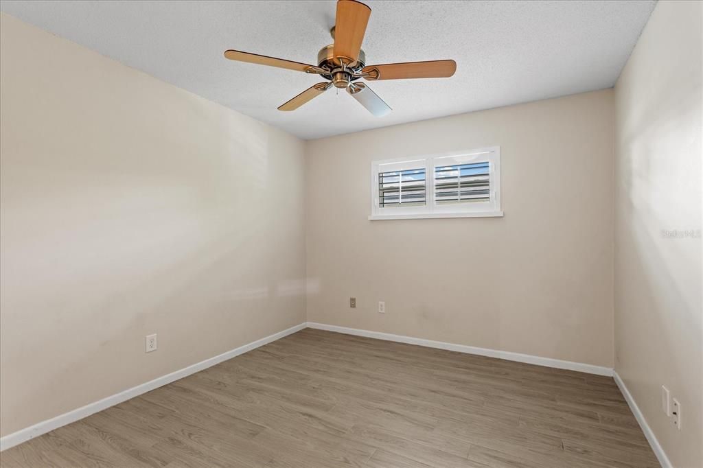 合同活跃: $2,400 (3 贝兹, 2 浴室, 1539 平方英尺)