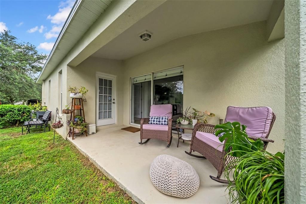 For Sale: $344,900 (4 beds, 2 baths, 1991 Square Feet)