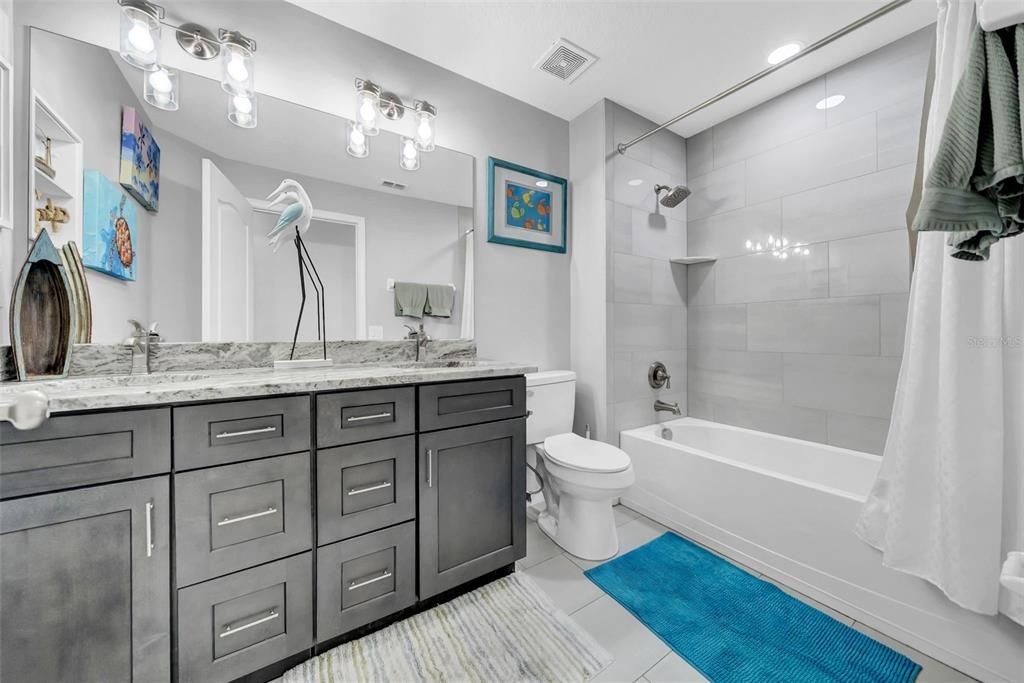 For Sale: $344,900 (4 beds, 2 baths, 1991 Square Feet)