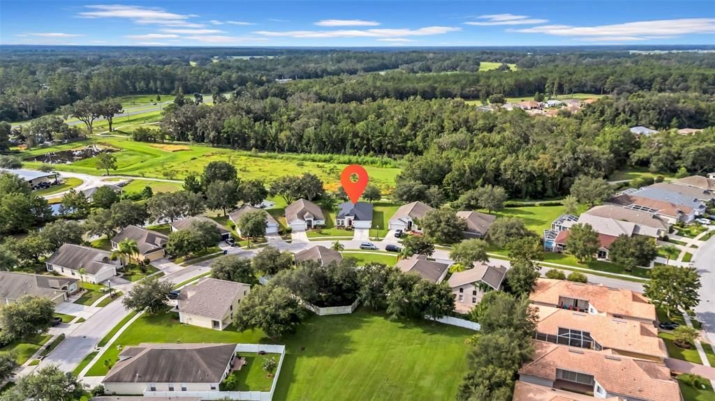 For Sale: $344,900 (4 beds, 2 baths, 1991 Square Feet)