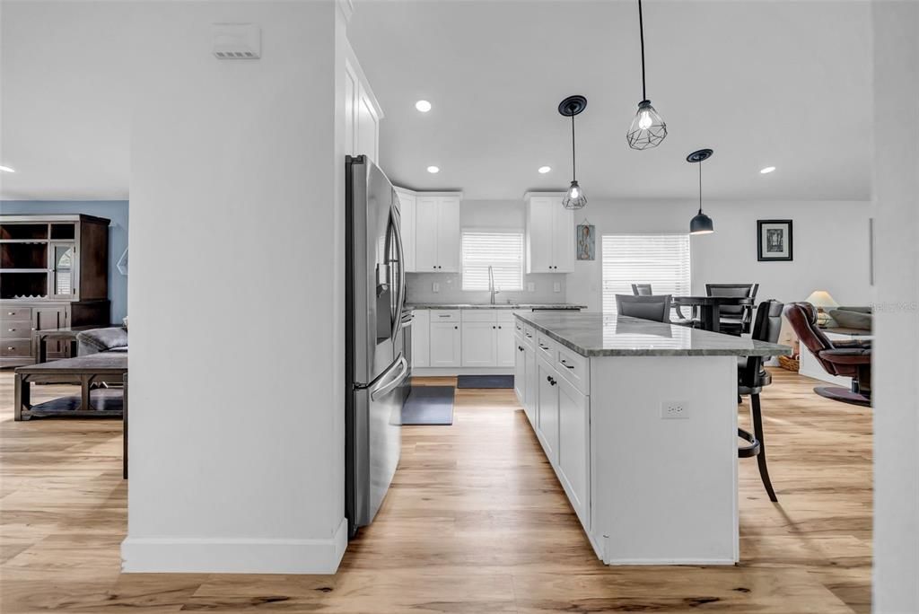 For Sale: $344,900 (4 beds, 2 baths, 1991 Square Feet)