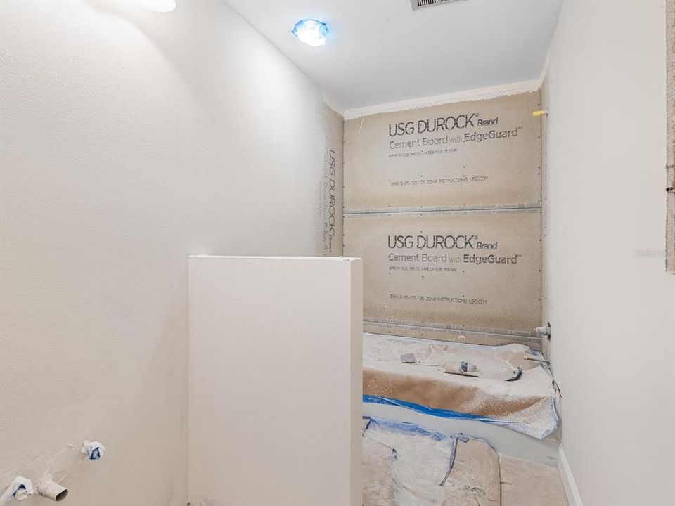 For Sale: $380,000 (2 beds, 2 baths, 1327 Square Feet)