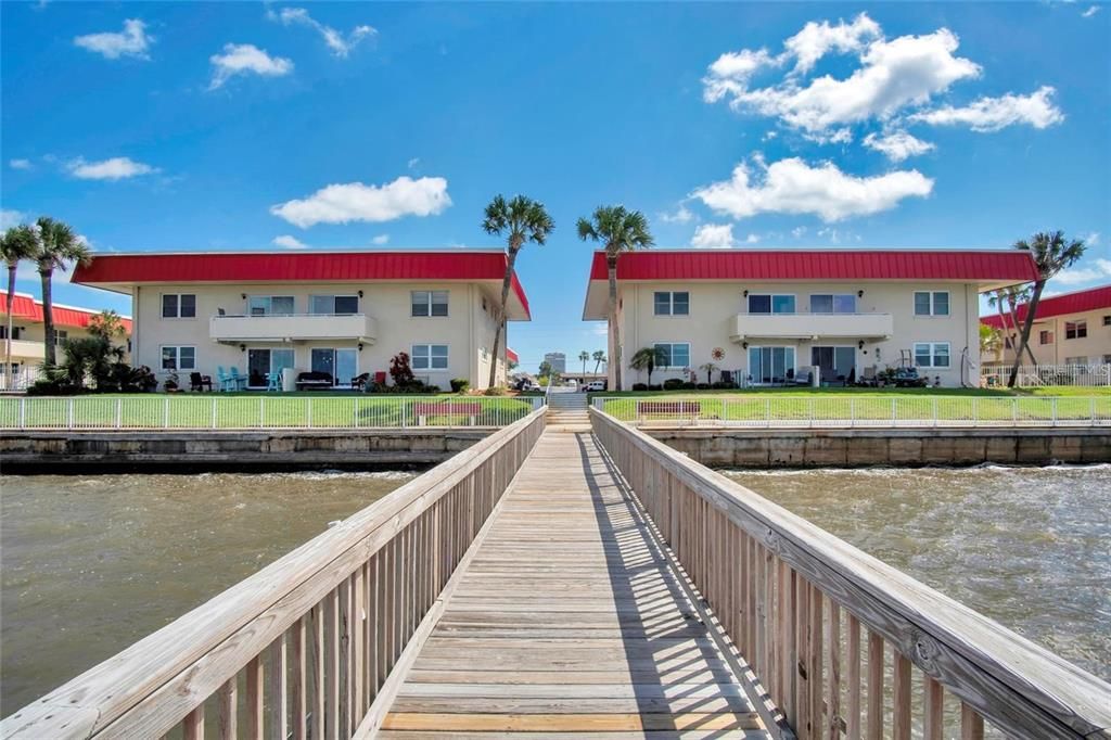 待售: $189,000 (2 贝兹, 2 浴室, 1005 平方英尺)