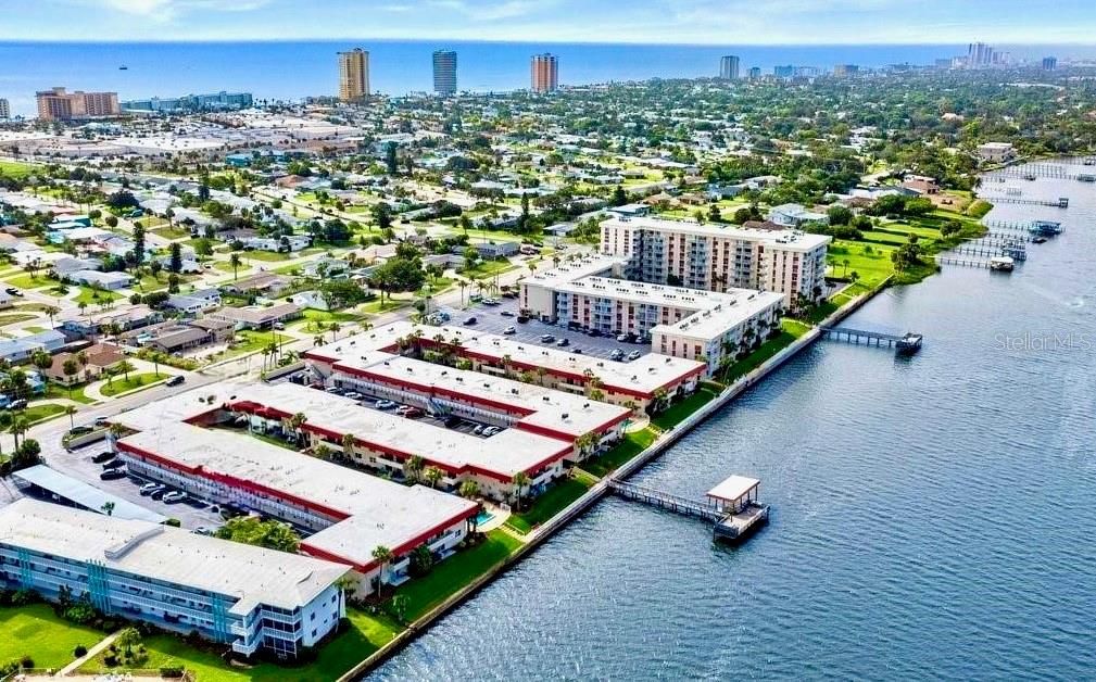 待售: $189,000 (2 贝兹, 2 浴室, 1005 平方英尺)