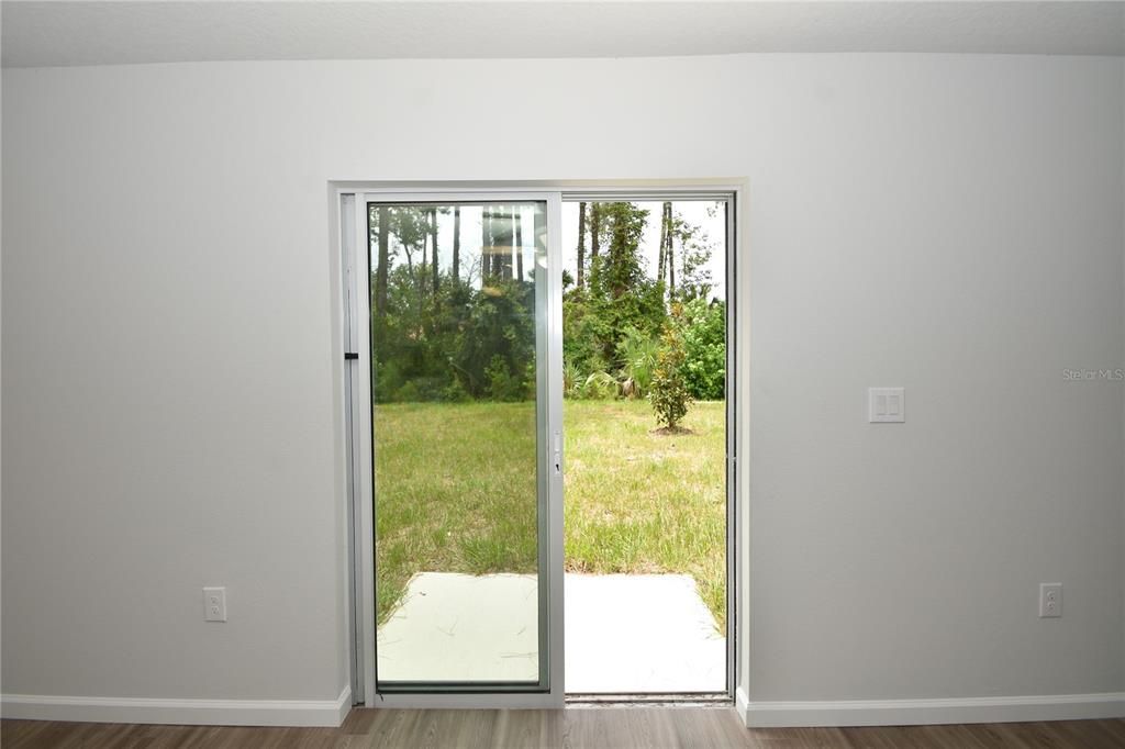 出租: $2,100 (4 贝兹, 2 浴室, 1517 平方英尺)