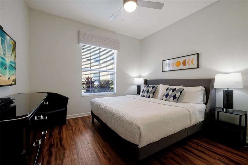 Activo con contrato: $425,000 (2 camas, 2 baños, 1112 Pies cuadrados)