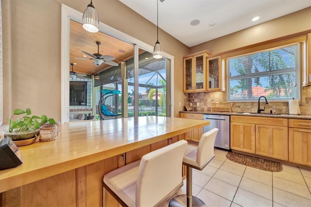 Active With Contract: $898,000 (4 beds, 3 baths, 2482 Square Feet)