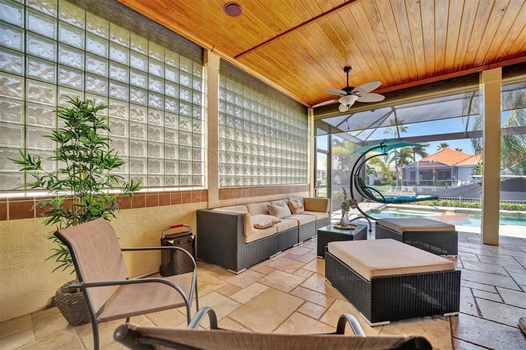 Active With Contract: $898,000 (4 beds, 3 baths, 2482 Square Feet)