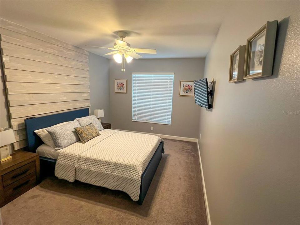 Active With Contract: $898,000 (4 beds, 3 baths, 2482 Square Feet)