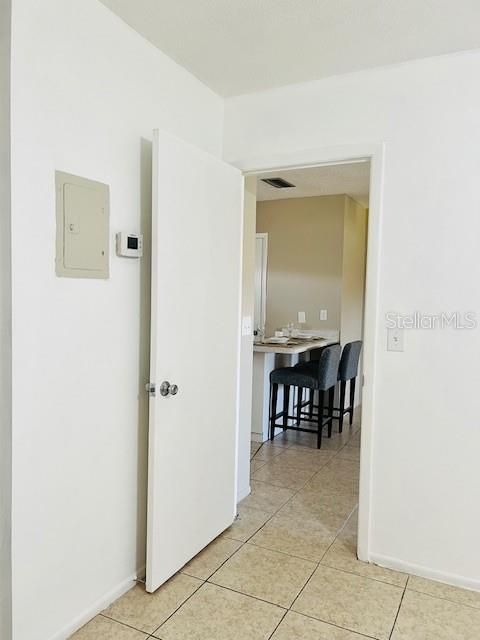 For Sale: $94,999 (1 beds, 1 baths, 650 Square Feet)