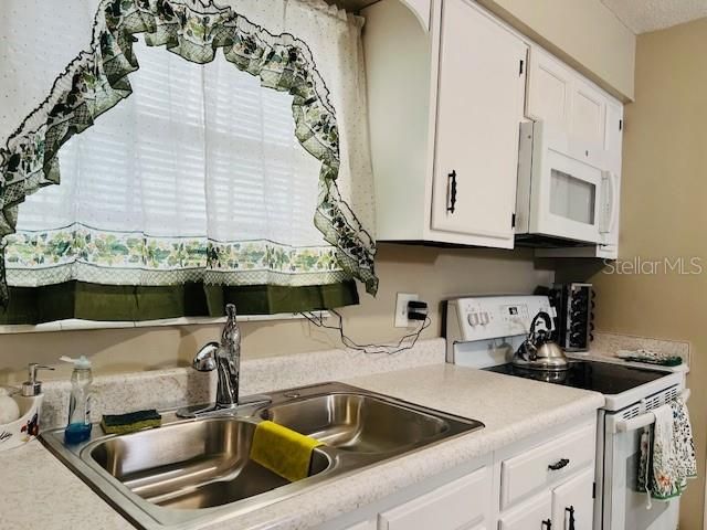 For Sale: $94,999 (1 beds, 1 baths, 650 Square Feet)