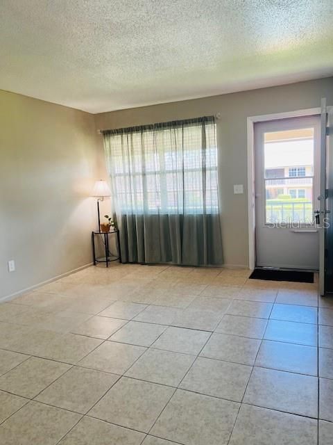 For Sale: $94,999 (1 beds, 1 baths, 650 Square Feet)