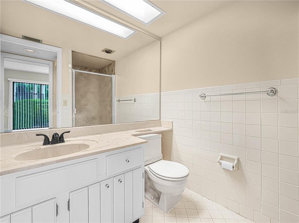 待售: $154,900 (2 贝兹, 2 浴室, 1600 平方英尺)