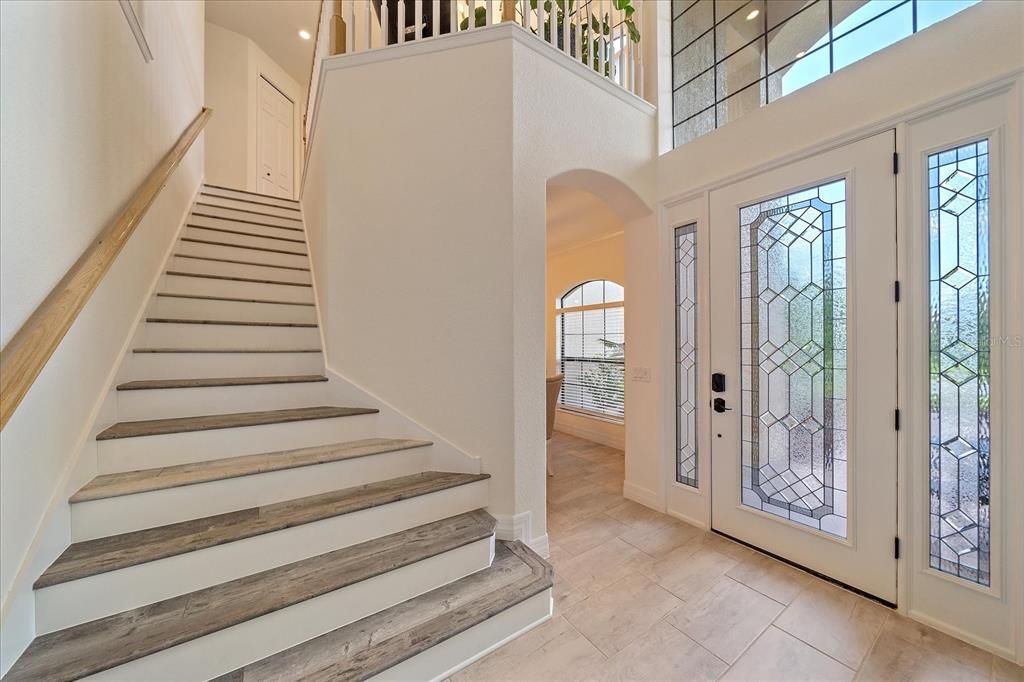 На продажу: $985,000 (6 спален, 3 ванн, 3563 Квадратных фут)