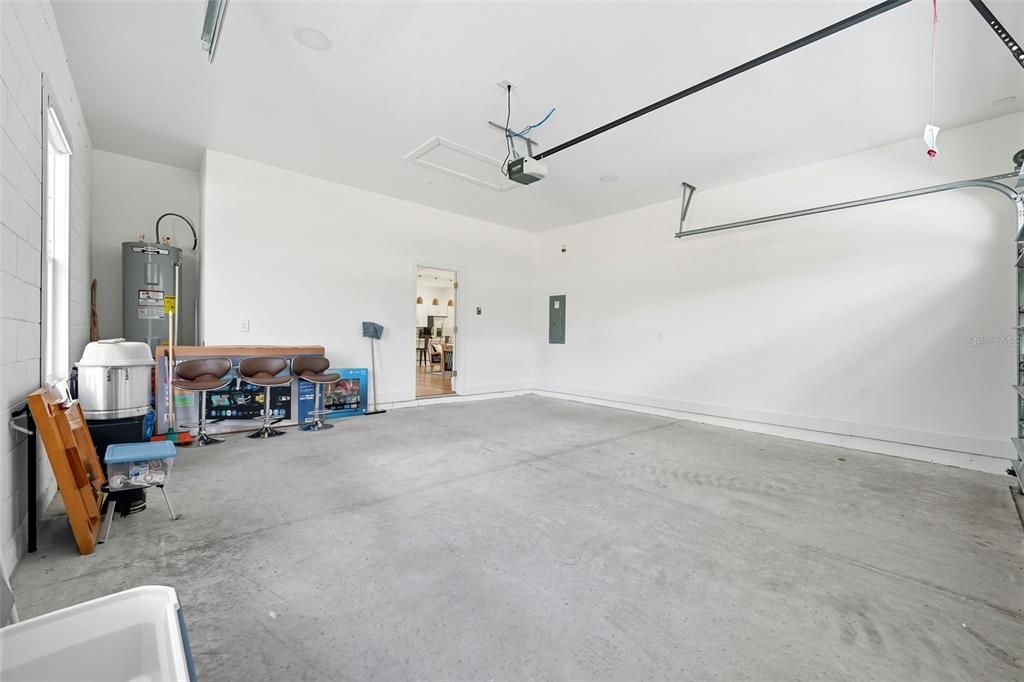 待售: $575,000 (4 贝兹, 2 浴室, 1922 平方英尺)