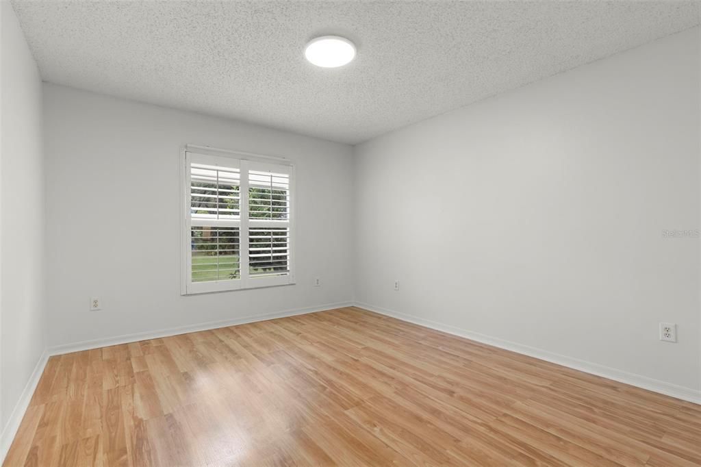 For Sale: $529,000 (3 beds, 2 baths, 1419 Square Feet)