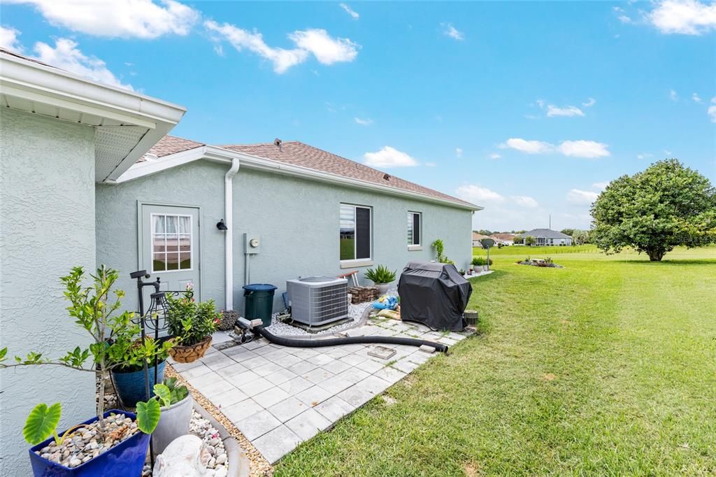 На продажу: $369,000 (2 спален, 2 ванн, 1876 Квадратных фут)