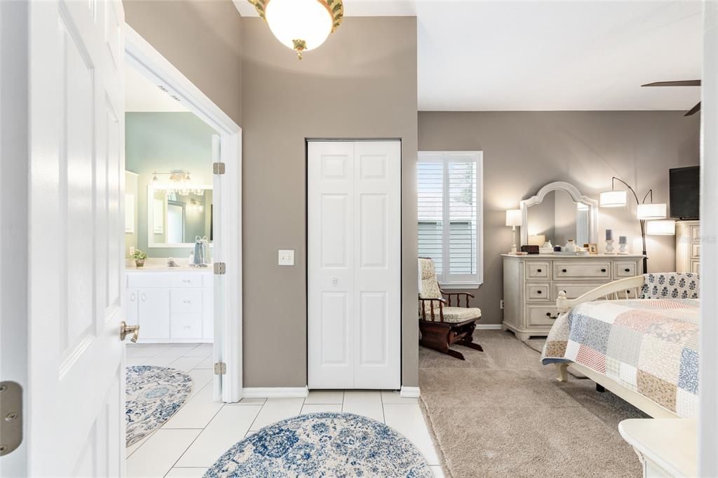 На продажу: $369,000 (2 спален, 2 ванн, 1876 Квадратных фут)