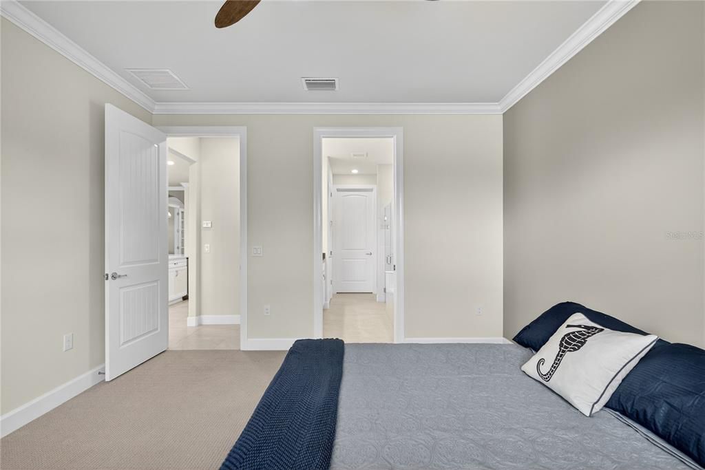 Activo con contrato: $455,000 (3 camas, 2 baños, 1997 Pies cuadrados)