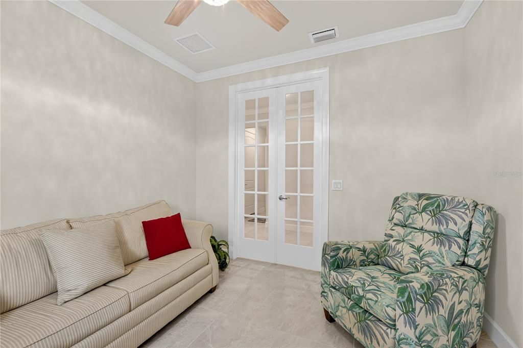 Activo con contrato: $455,000 (3 camas, 2 baños, 1997 Pies cuadrados)