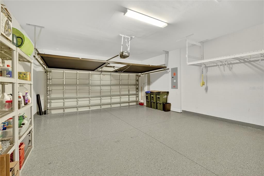 Activo con contrato: $455,000 (3 camas, 2 baños, 1997 Pies cuadrados)