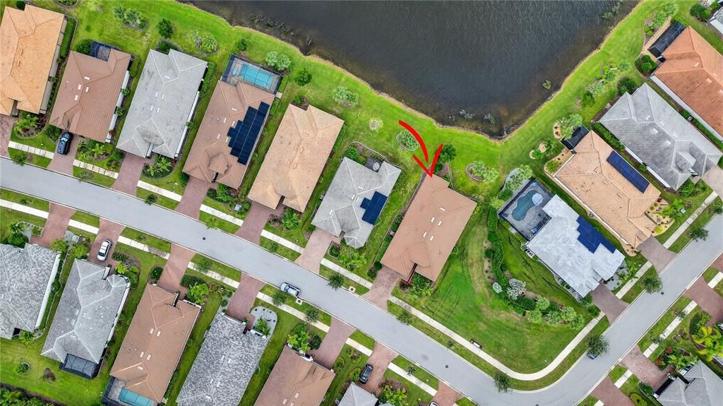 Activo con contrato: $455,000 (3 camas, 2 baños, 1997 Pies cuadrados)