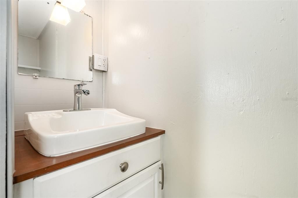 En Venta: $285,000 (4 camas, 1 baños, 1300 Pies cuadrados)