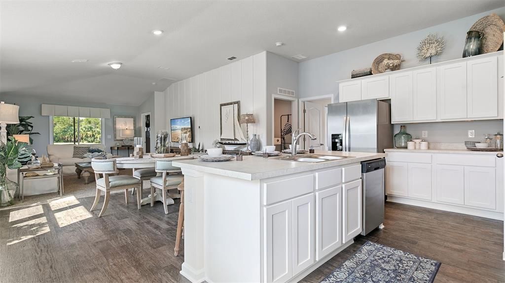 Active With Contract: $341,990 (4 beds, 2 baths, 1778 Square Feet)