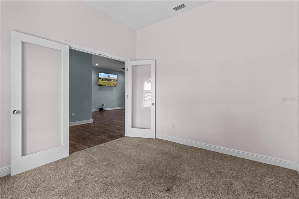 待售: $645,000 (4 贝兹, 2 浴室, 2451 平方英尺)