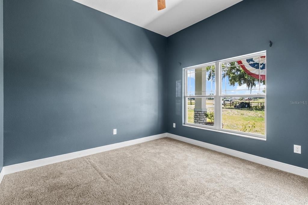 待售: $645,000 (4 贝兹, 2 浴室, 2451 平方英尺)