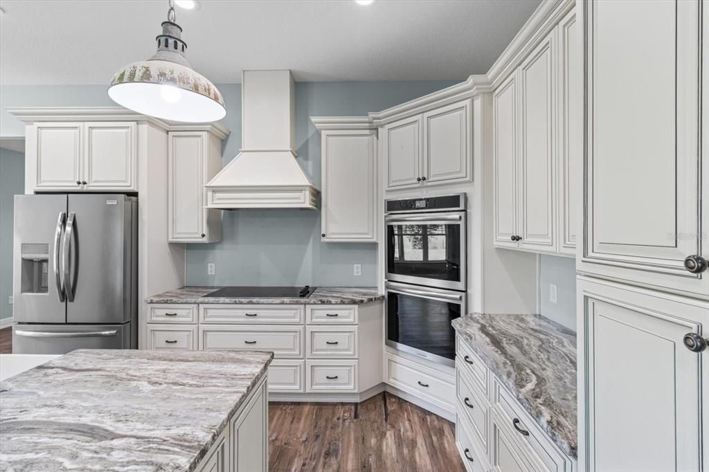 待售: $645,000 (4 贝兹, 2 浴室, 2451 平方英尺)