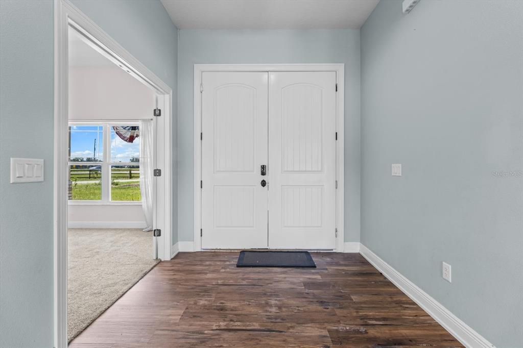 待售: $645,000 (4 贝兹, 2 浴室, 2451 平方英尺)