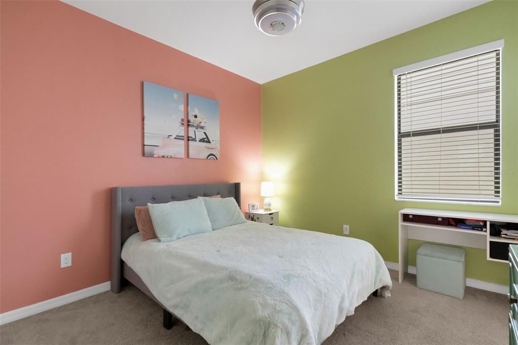 Activo con contrato: $524,999 (3 camas, 3 baños, 2214 Pies cuadrados)