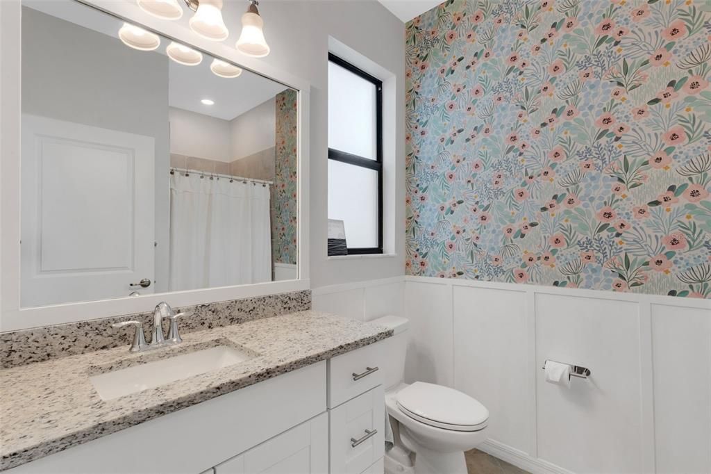 Activo con contrato: $524,999 (3 camas, 3 baños, 2214 Pies cuadrados)