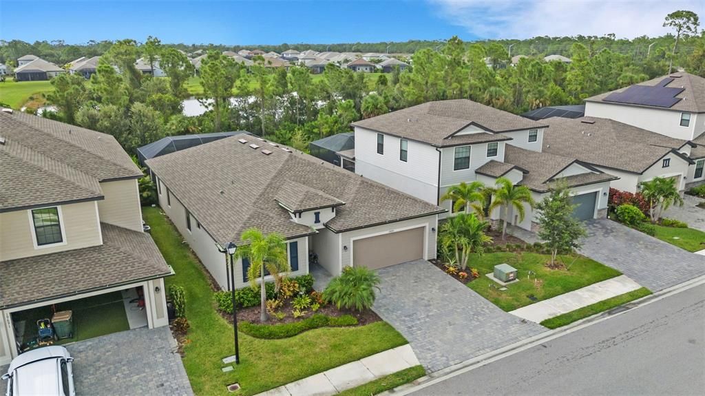 Activo con contrato: $524,999 (3 camas, 3 baños, 2214 Pies cuadrados)