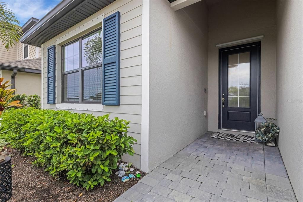 Activo con contrato: $524,999 (3 camas, 3 baños, 2214 Pies cuadrados)