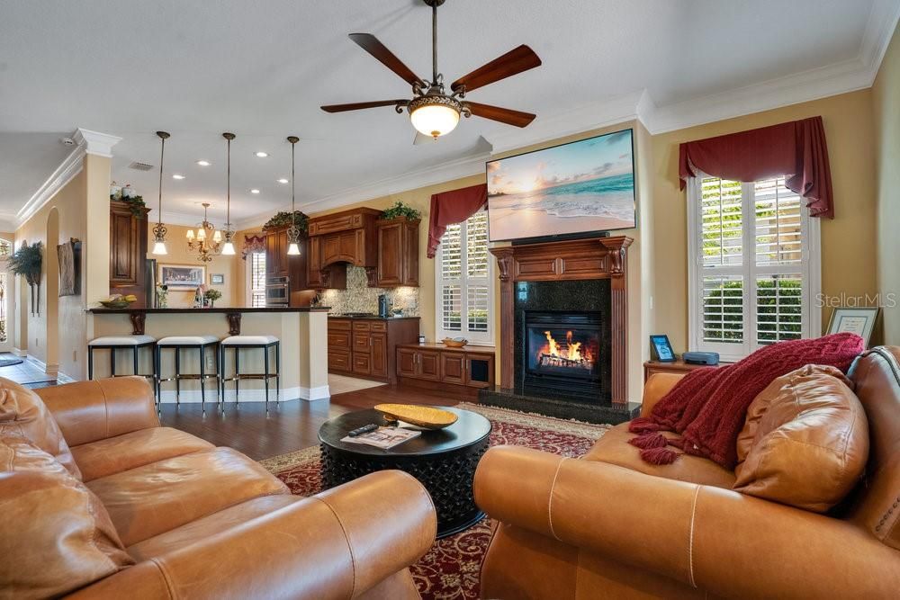 Active With Contract: $570,000 (2 beds, 2 baths, 2173 Square Feet)